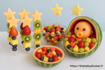 Présenter les fruits de façon créative pour une baby shower : brochettes, salades et sculptures fruitées